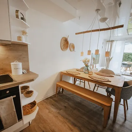 Baltic Village - Boho-beach-house Holiday home Damp