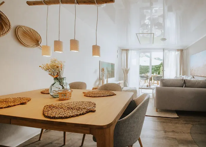 Baltic Village - Boho-beach-house Semesterbostad Damp