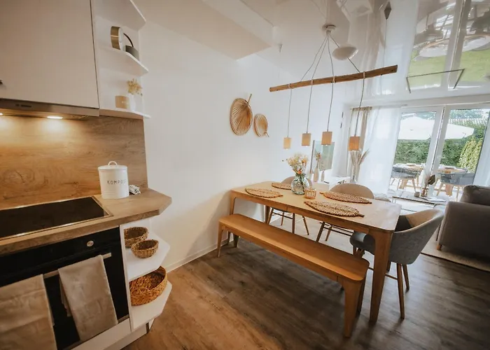 Baltic Village - Boho-beach-house Semesterbostad Damp